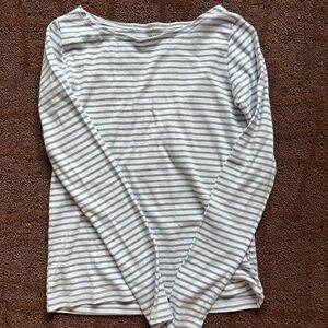 brandy melville boatneck t shirt